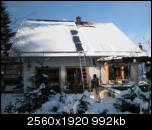 Senseless snow-shoving on snow-covered PV-roofs in Germany.  People get killed for a few Euro profit from their PV-systems...